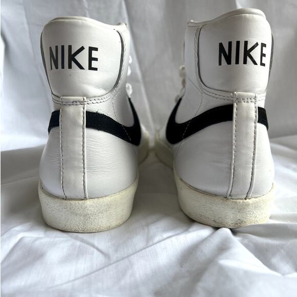Nike Blazer Mid '77 Vintage Sneakers – Men's Size 10 – White/Black – Pre-Owned - Picture 7 of 12